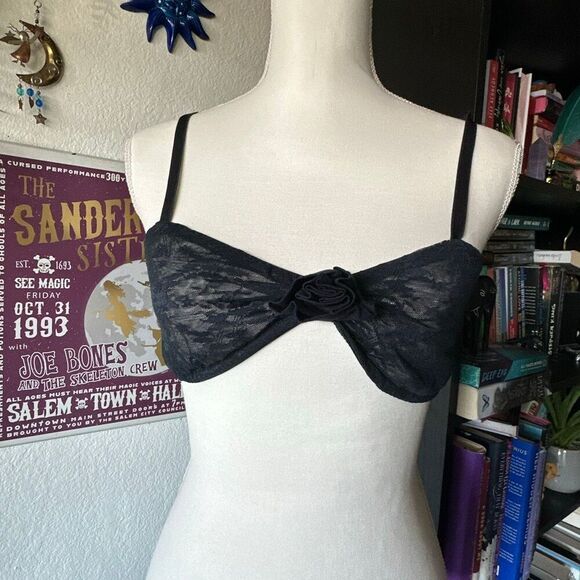 Lioness Other - Lioness Size XL navy blue Lace Bralette NWOT